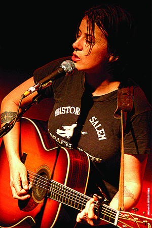 Prolific Songtress Stops in Gotham