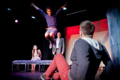 peter_jumpIS