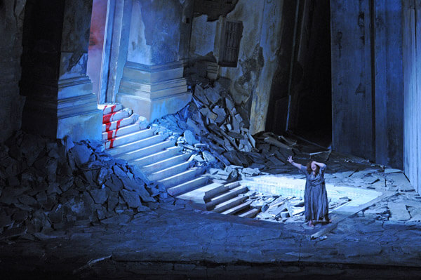 Christine-Goerke-Elektra-SHENGOLD