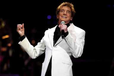 BYRNE-barry_manilowIS