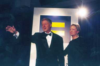 IRELAND-clinton-IS