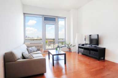 PRICE-LIC-5-49BordenAve-IS