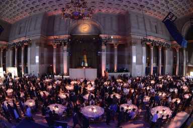 CENTER-Cipriani-Wall-Street-IS