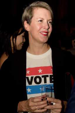 WOMEN-Kendall-Walton-ACETO-copy
