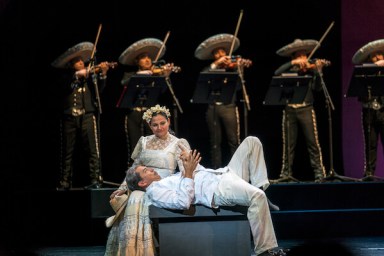 CECILIA-DUARTE-Renata-and-OCTAVIO-MORENO-Laurentino-Cruzar-la-Cara-de-la-Luna-at-the-New-York-City-Opera.-Photo-Sarah-Shatz