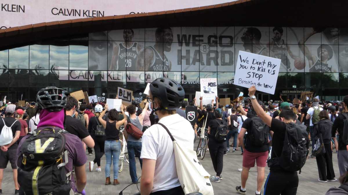 barclays-protest-May-31