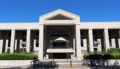 1920px-Supreme_Court_of_Nevada_in_Carson_City