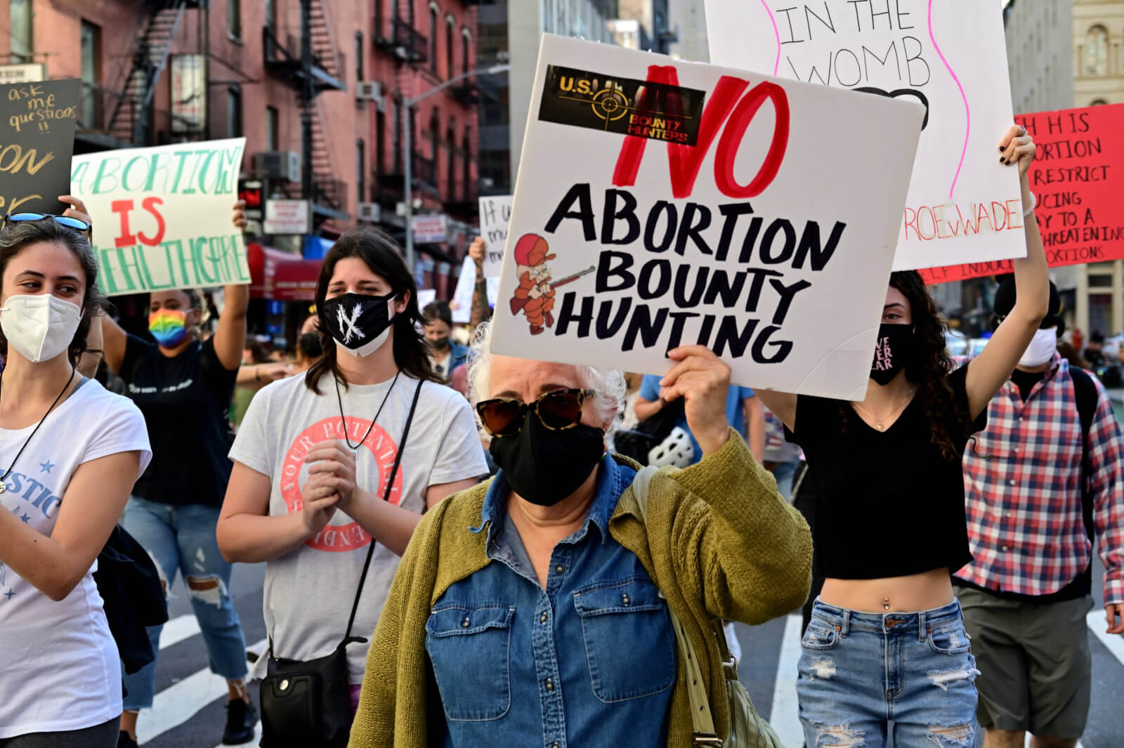 Women’s March for Reproductive Rights Sweeps Through Manhattan