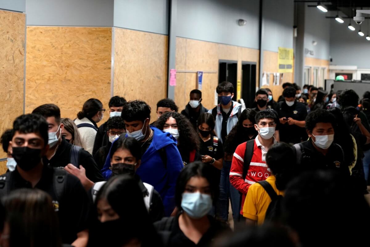 Students wear masks inside Santa Fe South High School