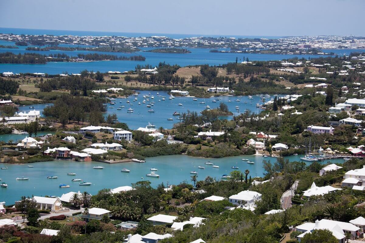 View_from_top_of_Gibbs_Lighthouse_Bermuda