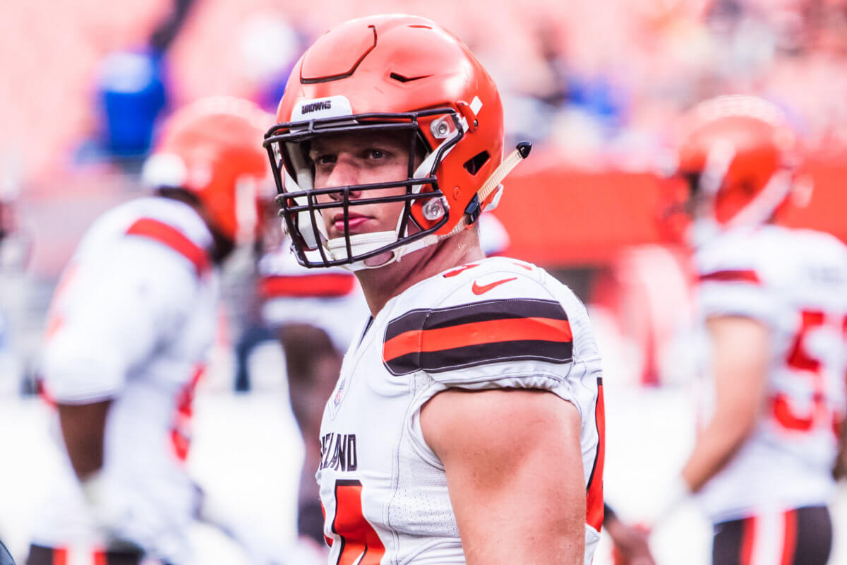 Carl Nassib during his stint with the Browns.