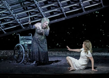Kathryn Lewek (Queen of the Night) and Erin Morley (Pamina) in the Met's "Die Zauberflöte."