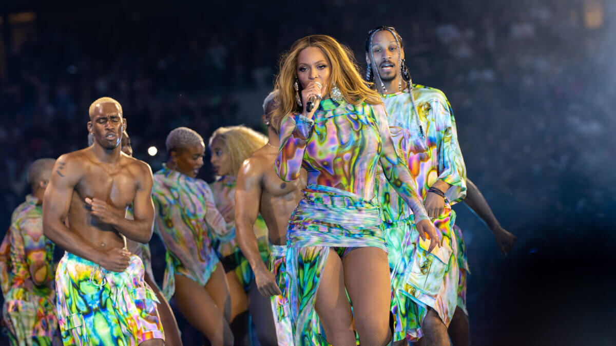 O'Shae Sibley was listening to Beyoncé's music before he was fatally stabbed in Brooklyn on July 29.