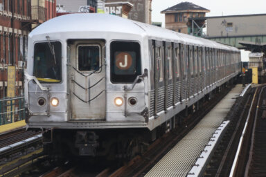 MTA_NYC_Subway_J_train_leaving_Myrtle_Ave-1200×800-1