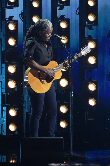 Tracy Chapman performs "Fast Car" during the 66th annual Grammy Awards on Sunday, Feb. 4, 2024, in Los Angeles. 