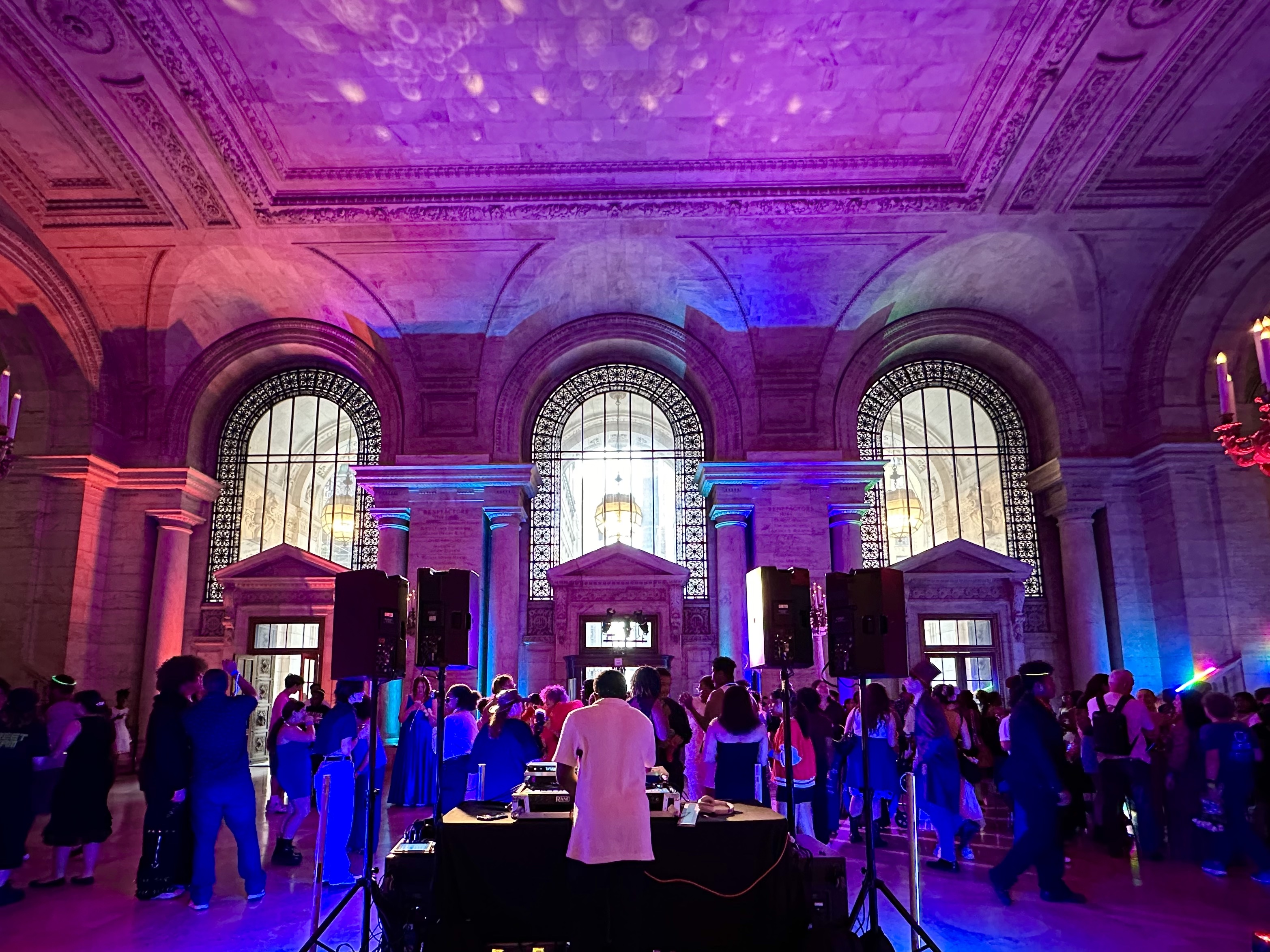 the-new-york-public-library-s-anti-prom-celebrates-20-years-of-free