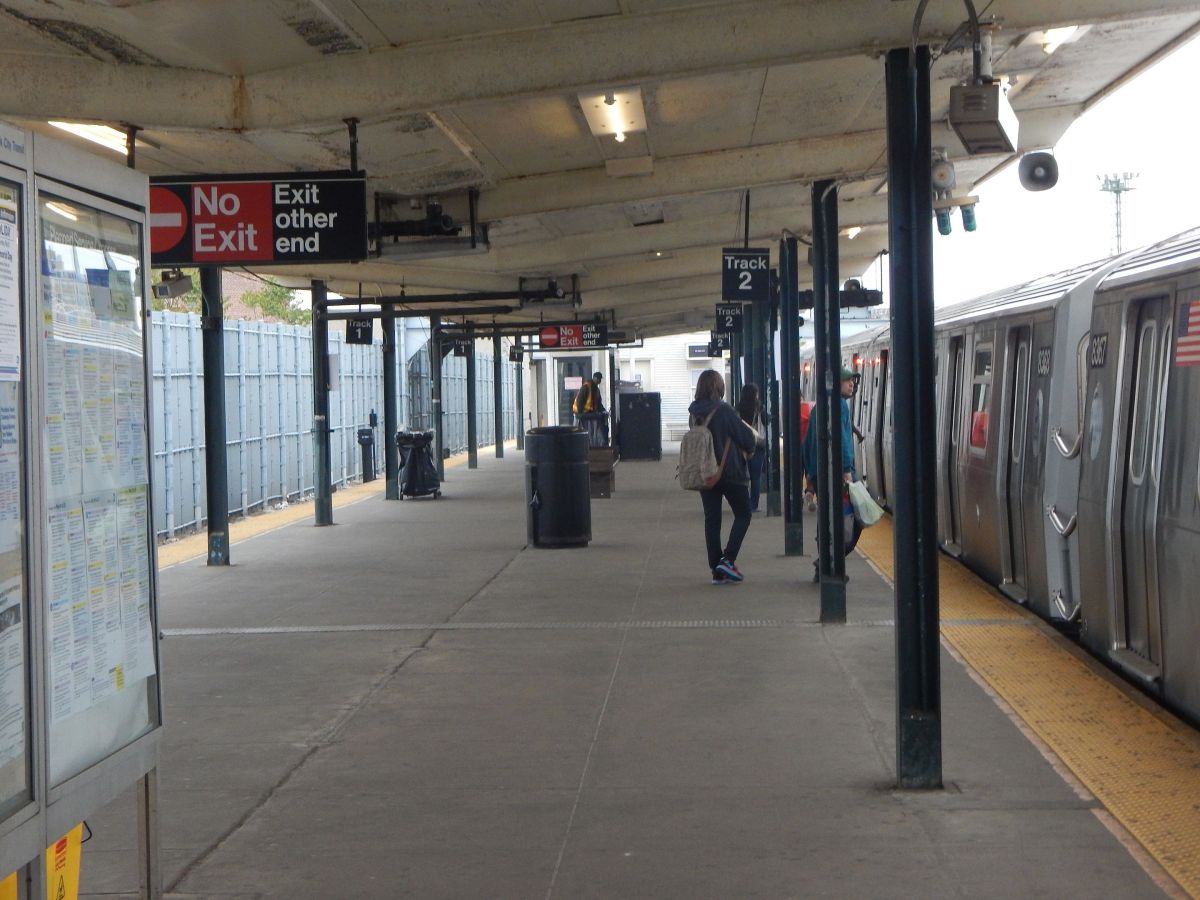 The Canarsie-Rockaway Parkway subway platform.