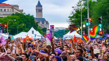 2018.06.10_Alessia_Cara_at_the_Capital_Pride_Concert_with_a_Sony_A7III,_Washington,_DC_USA_03656_(42017806694)