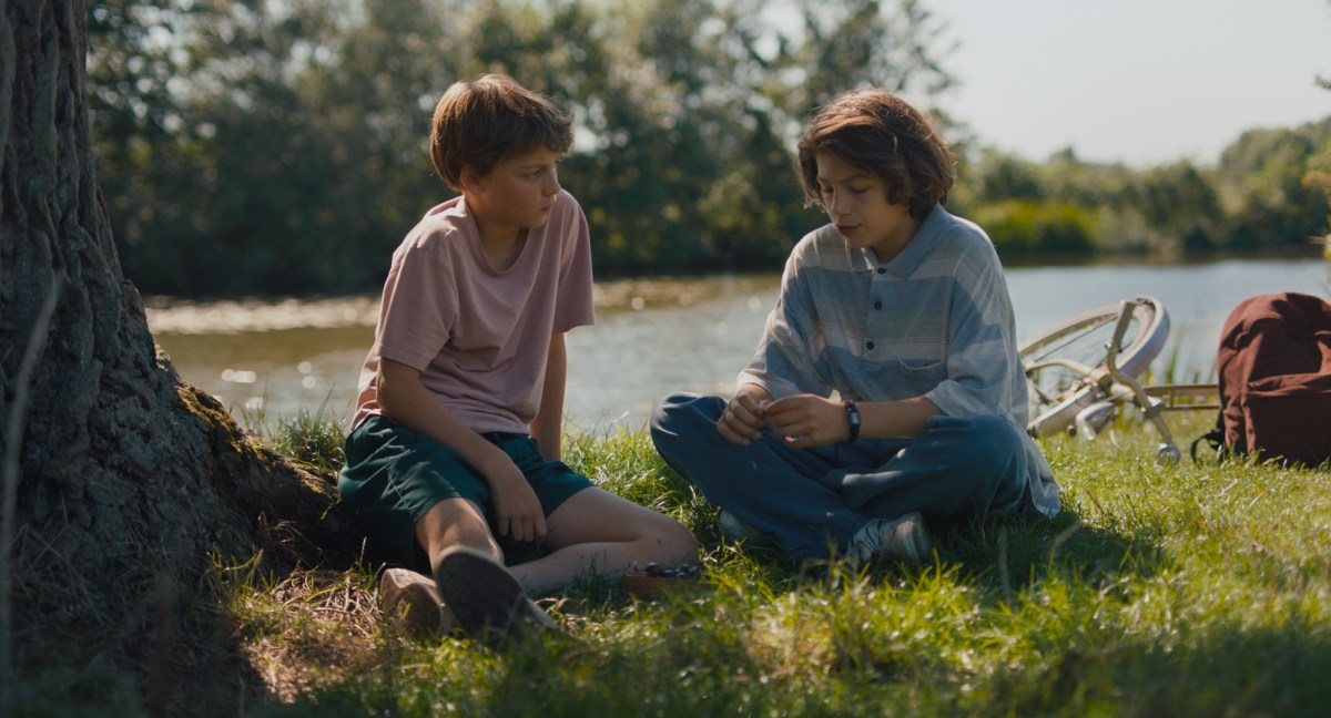 Lou Goossens and Marius De Saeger in “Young Hearts."