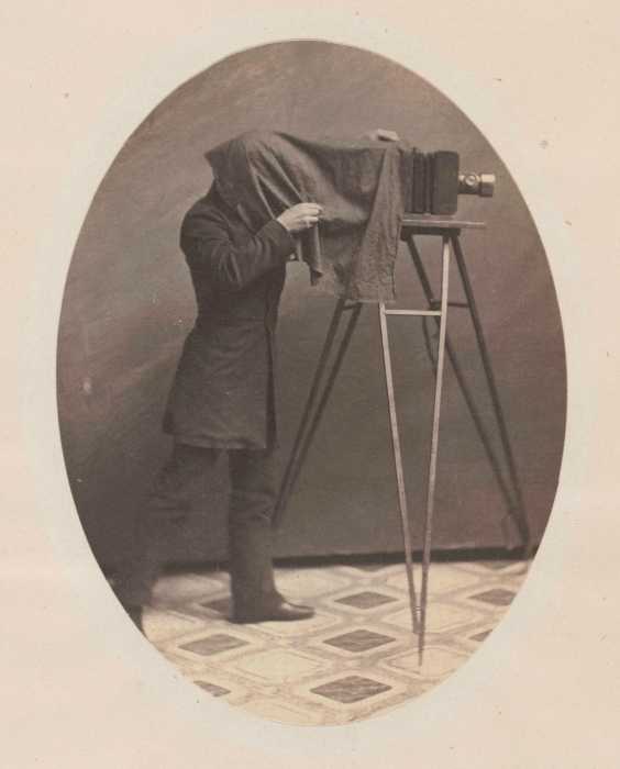"Studio Photographer at work" (circa 1855). 