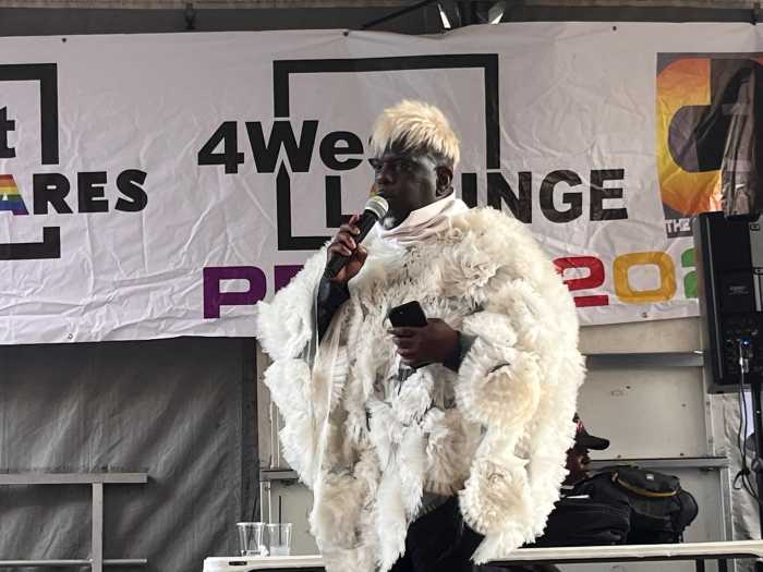 Lee Soulja-Simmons hosts the afternoon block party.