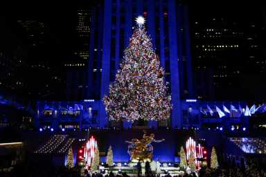 The Christmas tree is lit during the 2025 Rockefeller Center Christmas Tree Lighting Ceremony in Manhattan, New York City, U.S., December 3, 2025.