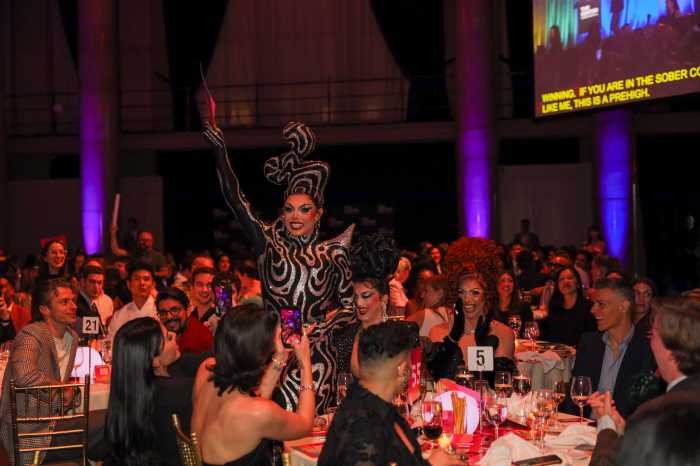 The Center's dinner brought an energetic atmosphere.