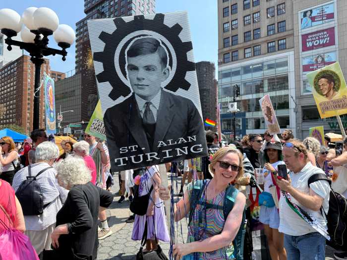Alison Ross pays tribute to the late Alan Turing.